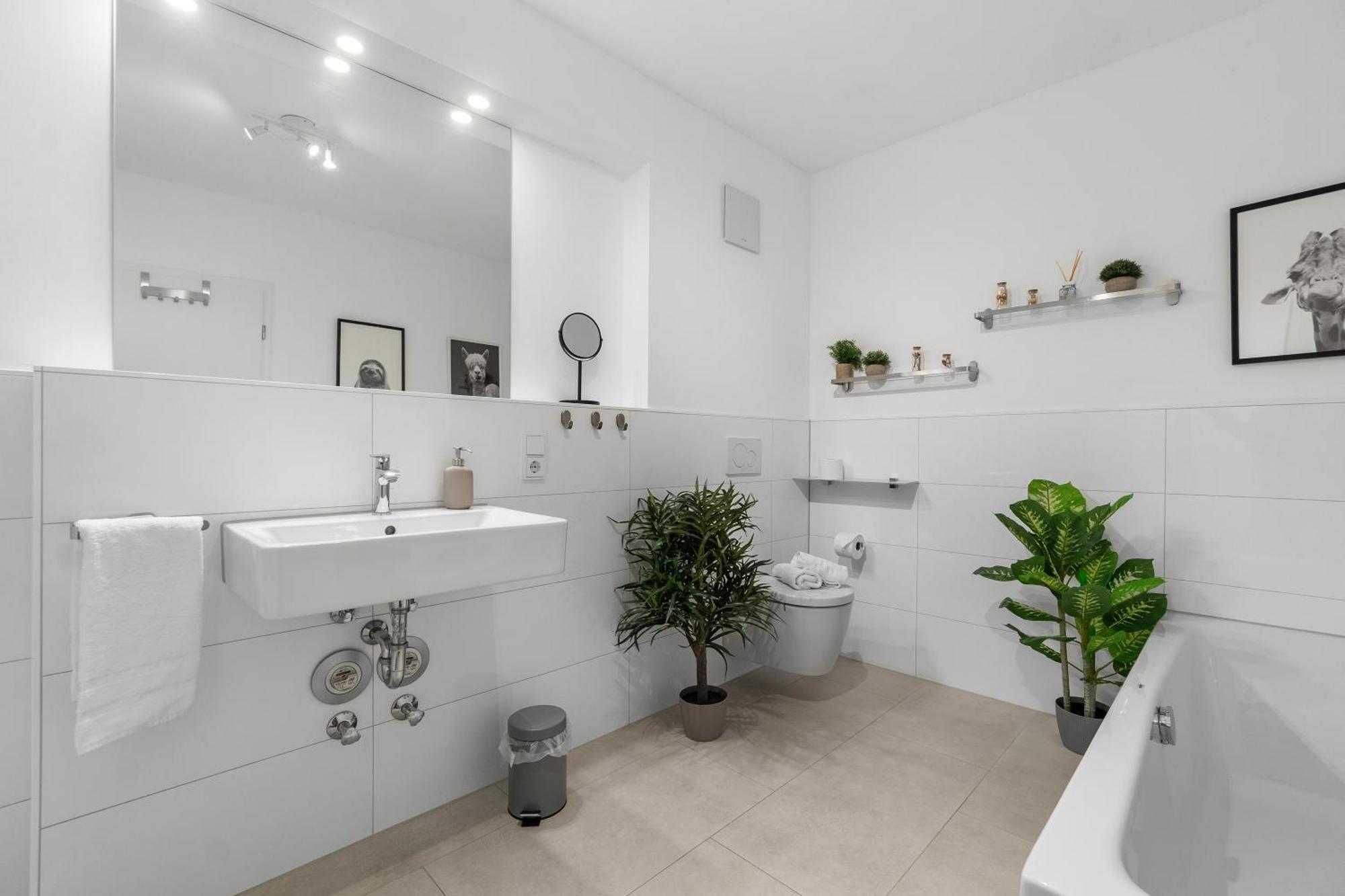 Apartment Tolles Design & Luxurioes, Super Komfortabel, 14 Min Koeln Zentrum