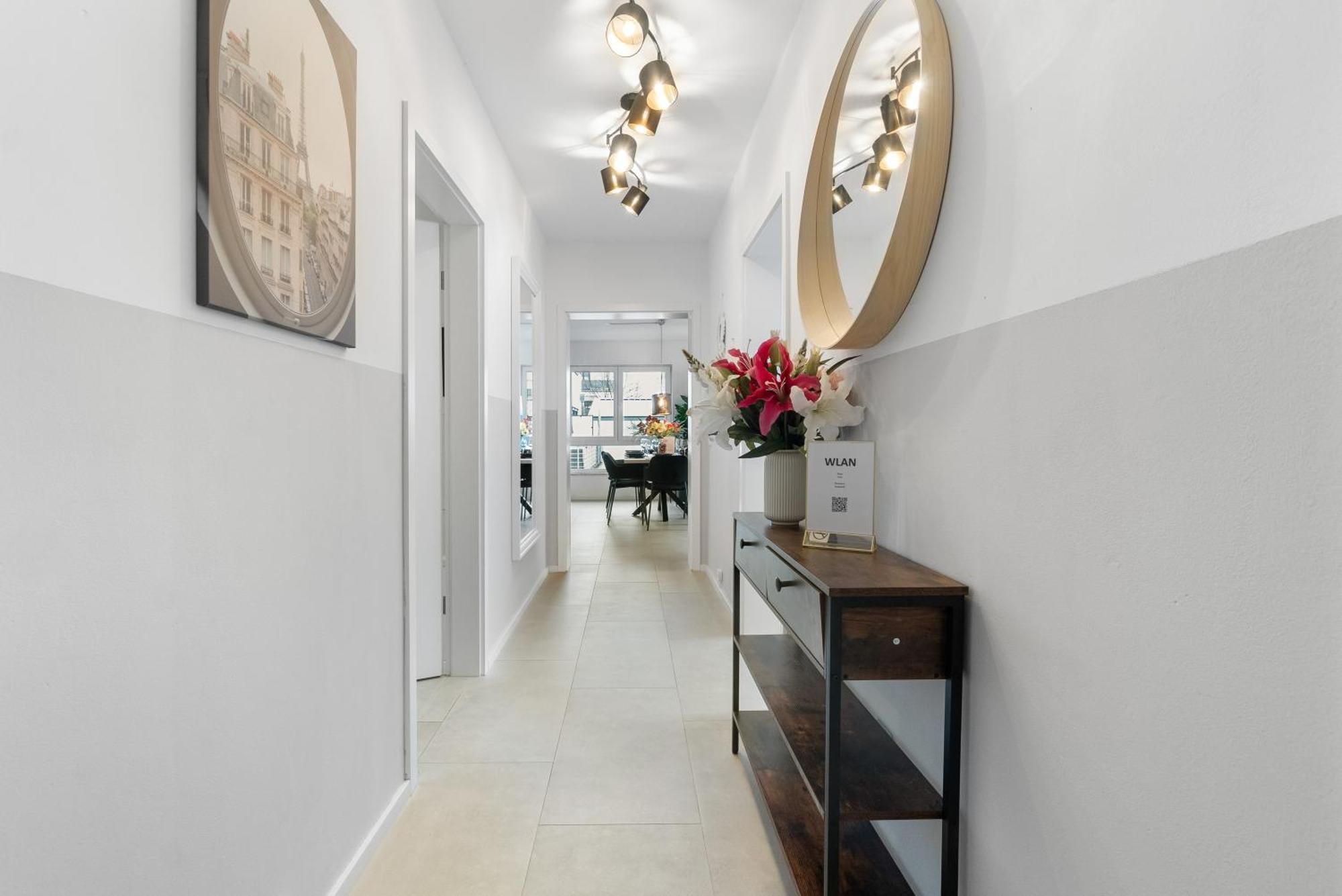 Apartment Tolles Design & Luxurioes, Super Komfortabel, 14 Min Koeln Zentrum *