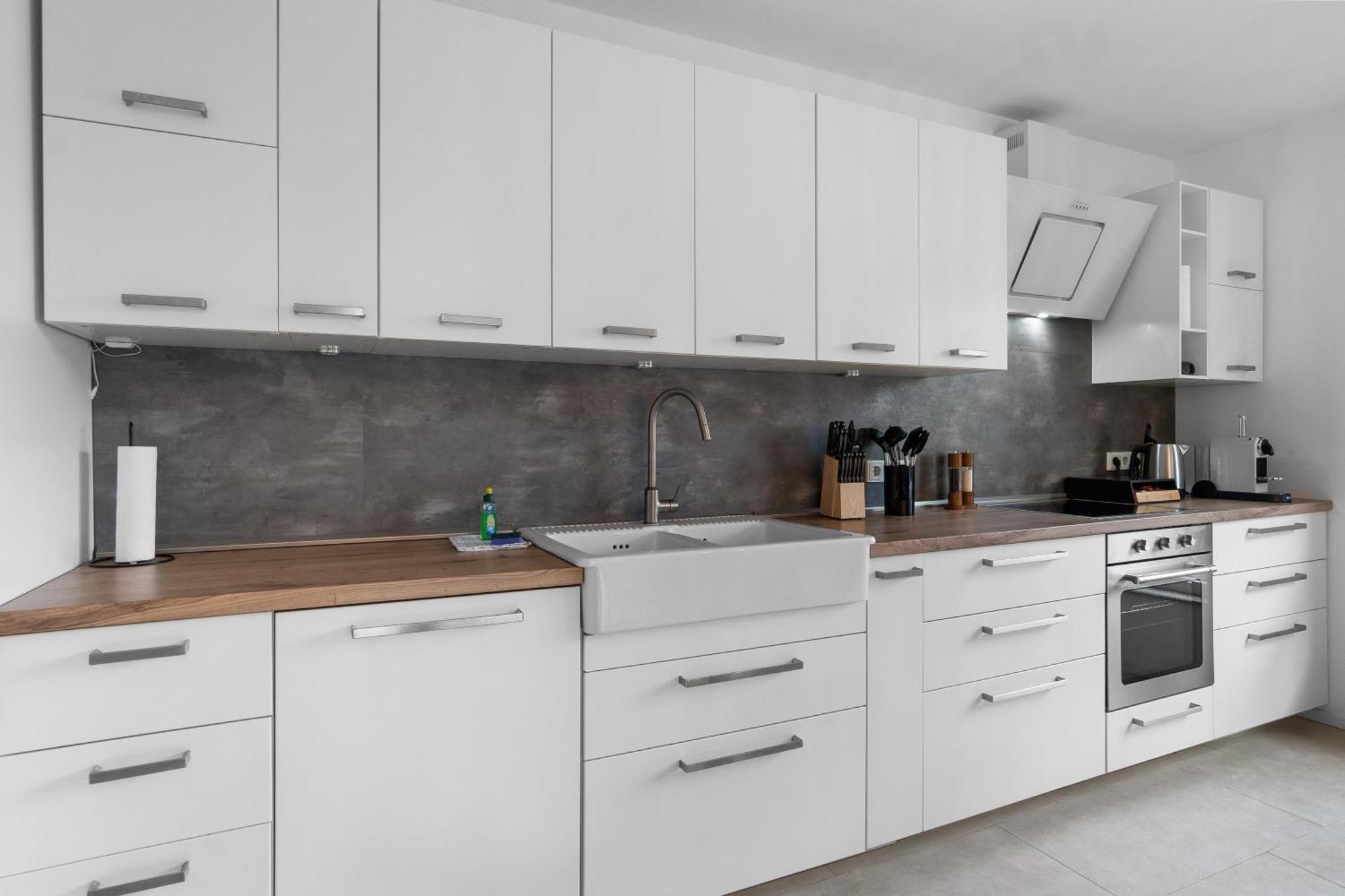 Tolles Design & Luxurioes, Super Komfortabel, 14 Min Koeln Zentrum *