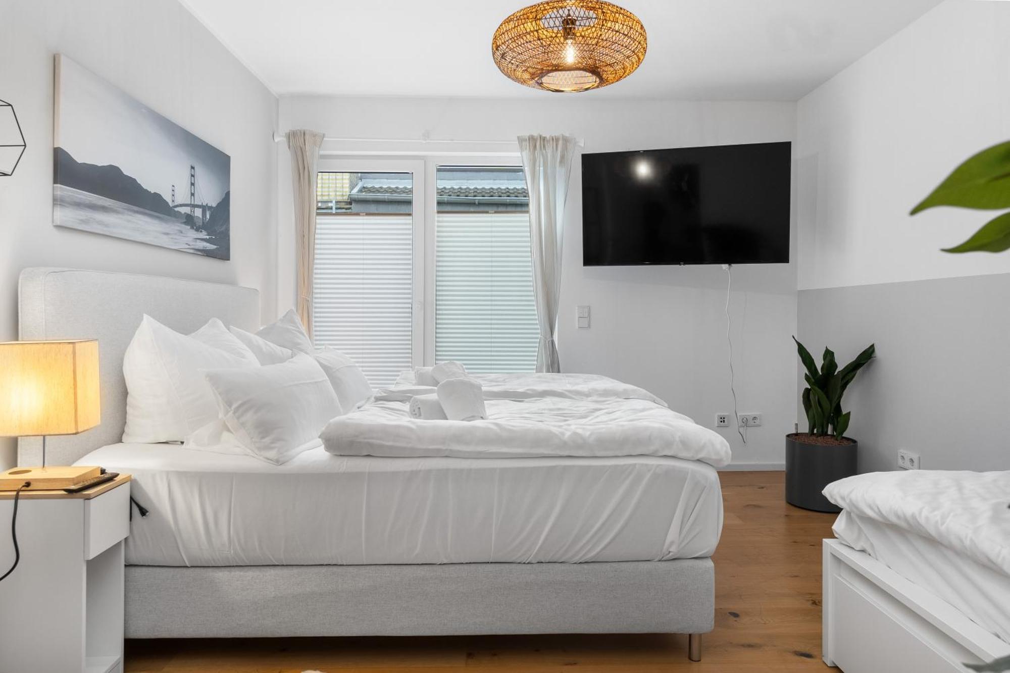 Apartment Tolles Design & Luxurioes, Super Komfortabel, 14 Min Koeln Zentrum