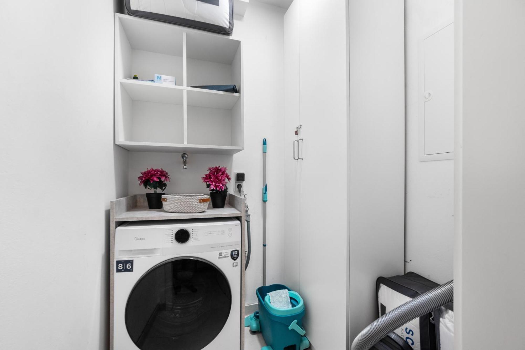 Tolles Design & Luxurioes, Super Komfortabel, 14 Min Koeln Zentrum Apartment